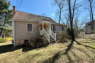 2882 Lexington Ave, Mohegan Lake, NY 10547 - Photo 2