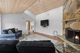 3 Harbor Rd, Hampton Bays, NY 11946 - Photo 8