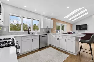 3 Harbor Rd, Hampton Bays, NY 11946 - Photo 16