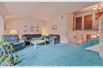 19 Woodoak Lane, Huntington, NY 11743 - Photo 8