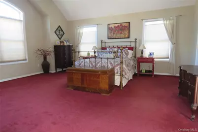 182 Siegel Boulevard, Babylon, NY 11702 - Photo 12