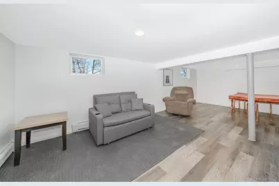 270 26th Street, Copiague, NY 11726 - Photo 18