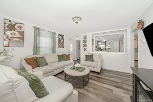 270 26th St, Copiague, NY 11726 - Photo 12