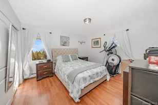 270 26th St, Copiague, NY 11726 - Photo 16