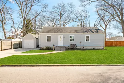 270 26th Street, Copiague, NY 11726 - Photo 1