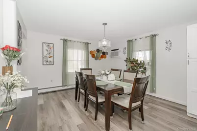 270 26th Street, Copiague, NY 11726 - Photo 8