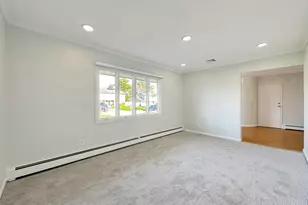18 Lloyd Ln, Nesconset, NY 11767 - Photo 20