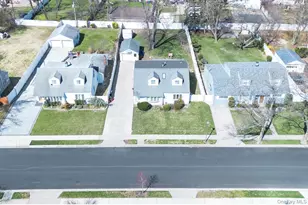 758 Wyngate Dr E, Valley Stream, NY 11580 - Photo 20