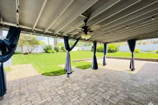 10 Kings Park Rd, Commack, NY 11725 - Photo 28