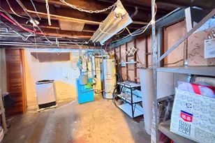 10 Kings Park Rd, Commack, NY 11725 - Photo 26