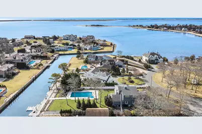 8 Canal Way, Hampton Bays, NY 11946 - Photo 22