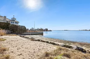 8 Canal Way, Hampton Bays, NY 11946 - Photo 22