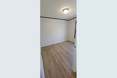 525-B26 Riverleigh Avenue #B26, Riverhead, NY 11901 - Photo 12