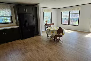 525-B26 Riverleigh Ave, Riverhead, NY 11901 - Photo 4