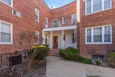 250 Central Avenue #C111, Lawrence, NY 11559 - Photo 4