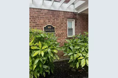 40 Knightsbridge Road #3C, Great Neck, NY 11021 - Photo 1