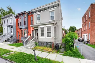 184 Dubois St, Newburgh, NY 12550 - Photo 4