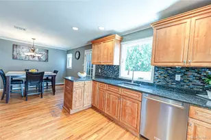 54 Westfield Dr, Centerport, NY 11721 - Photo 16