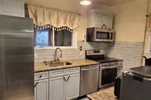 4223 Gunther Ave, Bronx, NY 10466 - Photo 10