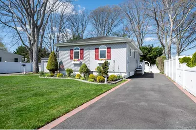 76 Beatrice Avenue, West Islip, NY 11795 - Photo 30