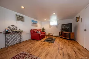 76 Beatrice Ave, West Islip, NY 11795 - Photo 22