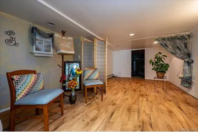 76 Beatrice Avenue, West Islip, NY 11795 - Photo 20