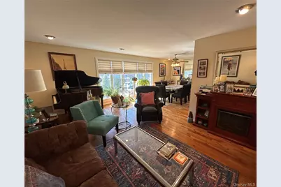 268 Beach 134th Street, Rockaway Park, NY 11694 - Photo 4