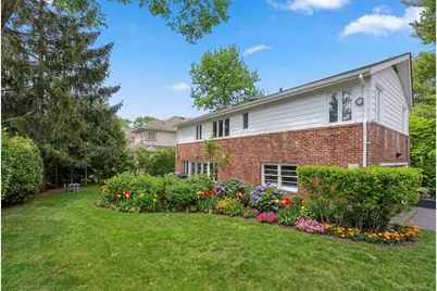 20 Brampton Lane, Great Neck, NY 11023 - Photo 22