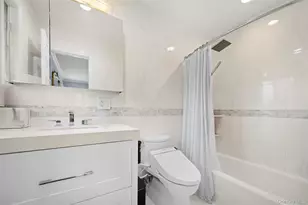 20 Brampton Ln, Great Neck, NY 11023 - Photo 16