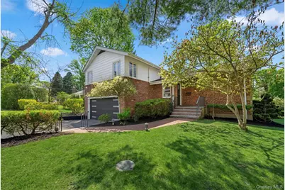 20 Brampton Lane, Great Neck, NY 11023 - Photo 1