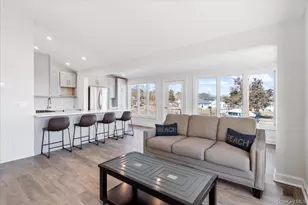 73 W Tiana Rd, Hampton Bays, NY 11946 - Photo 10