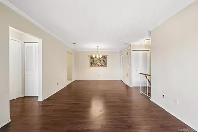 100 S Cambridge Drive S #100, Copiague, NY 11726 - Photo 14
