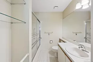 100 S Cambridge Dr S, Copiague, NY 11726 - Photo 26