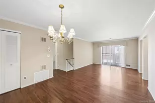 100 S Cambridge Dr S, Copiague, NY 11726 - Photo 18