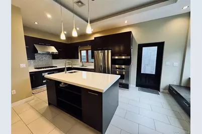 4902 Marathon Parkway, Little Neck, NY 11362 - Photo 4