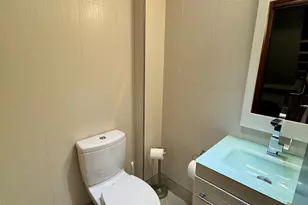 49-02 Marathon Pkwy, Little Neck, NY 11362 - Photo 24