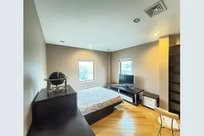 4902 Marathon Parkway, Little Neck, NY 11362 - Photo 14