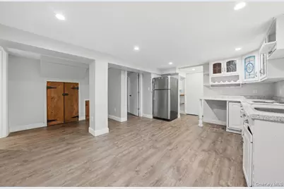 107 Edgewood Avenue, Yonkers, NY 10704 - Photo 32