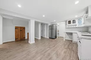 107 Edgewood Ave, Yonkers, NY 10704 - Photo 32