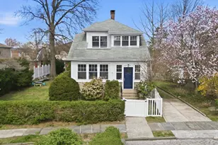 107 Edgewood Ave, Yonkers, NY 10704 - Photo 2