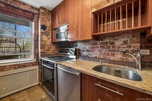 3135 Johnson Ave, Bronx, NY 10463 - Photo 8