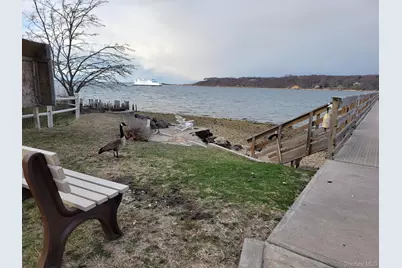 9 Bayview Ct., Setauket, NY 11733 - Photo 24