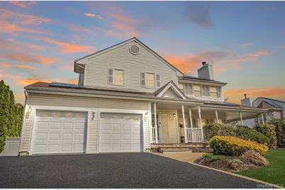 5 Province Drive, South Setauket, NY 11720 - Photo 2