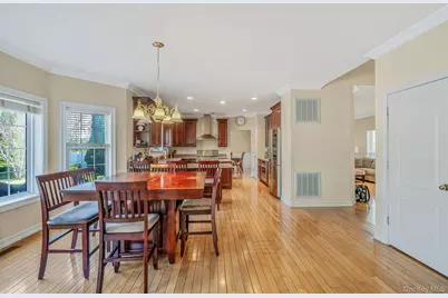 5 Province Drive, South Setauket, NY 11720 - Photo 14