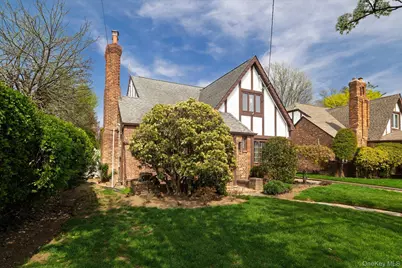 40 Horton Street, Malverne, NY 11565 - Photo 26