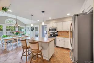 16 Lenore Pl, Hauppauge, NY 11788 - Photo 14