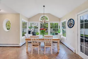 16 Lenore Pl, Hauppauge, NY 11788 - Photo 16
