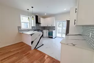 3174 Valhalla Dr, Bronx, NY 10465 - Photo 8