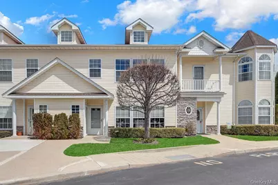 103 Narragansett Villas Drive, Lindenhurst, NY 11757 - Photo 2