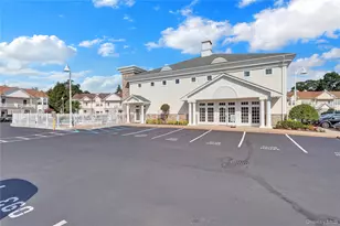 103 Narragansett Villas Dr, Lindenhurst, NY 11757 - Photo 24